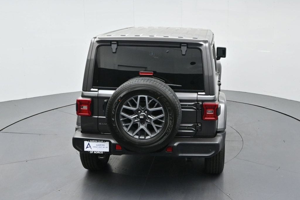 2025 Jeep Wrangler 4-Door Sahara - Photo 25