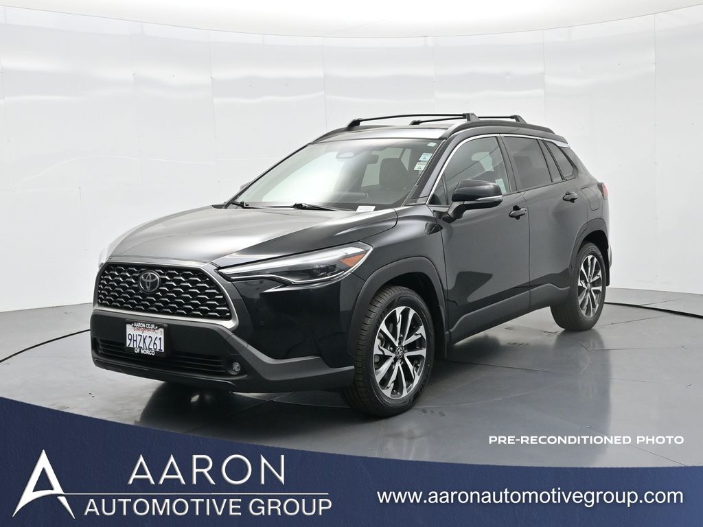 2023 Toyota Corolla Cross XLE