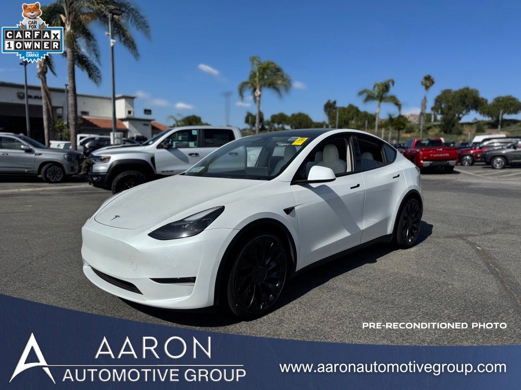2022 Tesla Model Y Performance Dual Motor All-Wheel Drive's photo