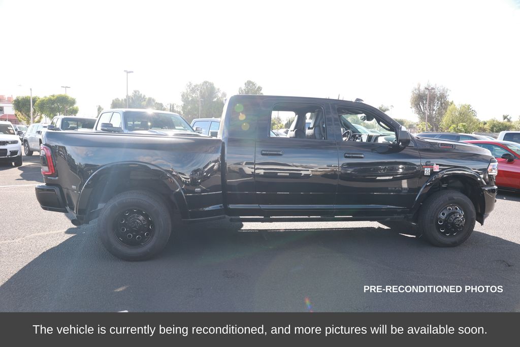 2022 Ram 3500 Laramie photo 6