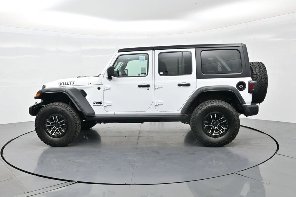 2025 Jeep Wrangler 4-Door Willys - Photo 8
