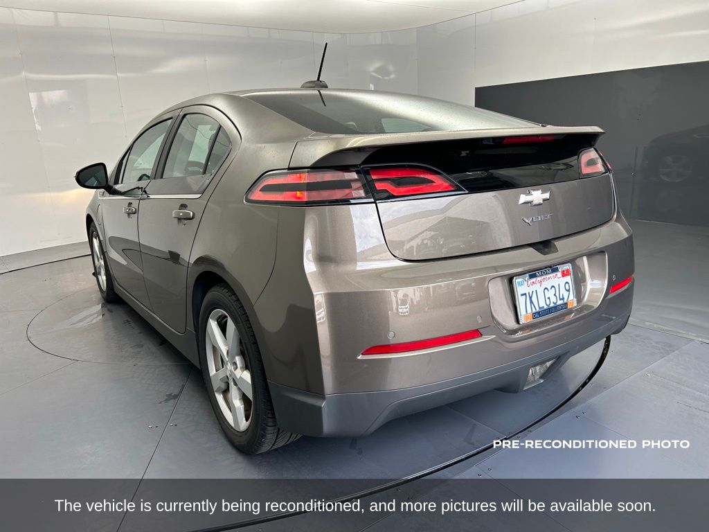 2015 Chevrolet Volt Base photo 3