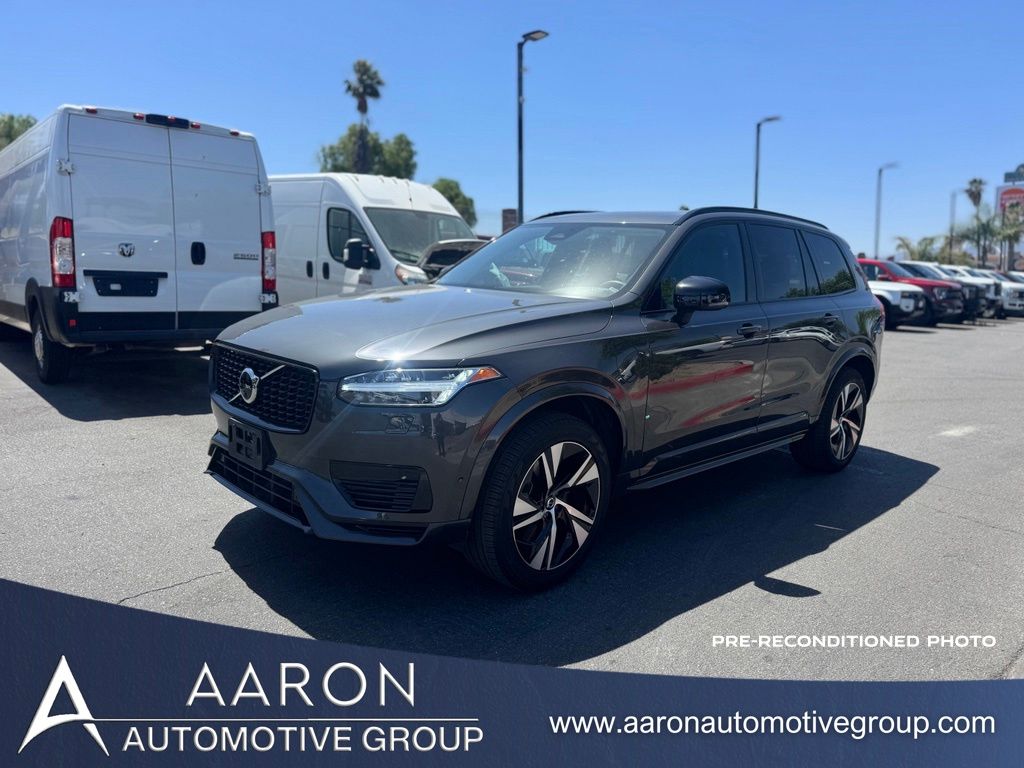 2023 Volvo XC90 T8 Recharge Plus Dark Theme 7-Seater 4WD's photo