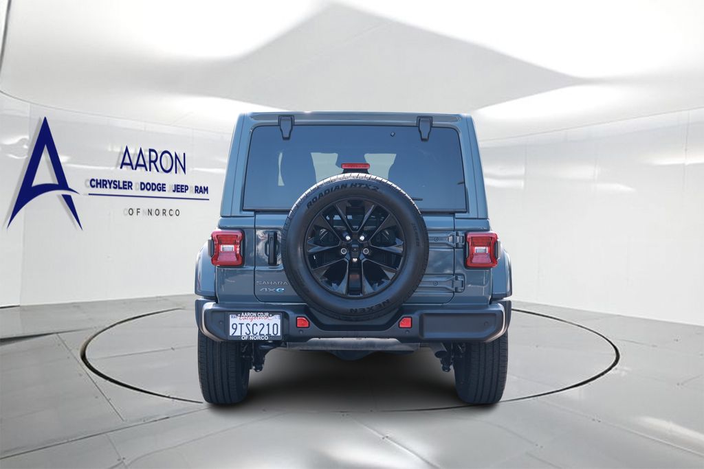 2025 Jeep Wrangler 4xe Sahara photo 2