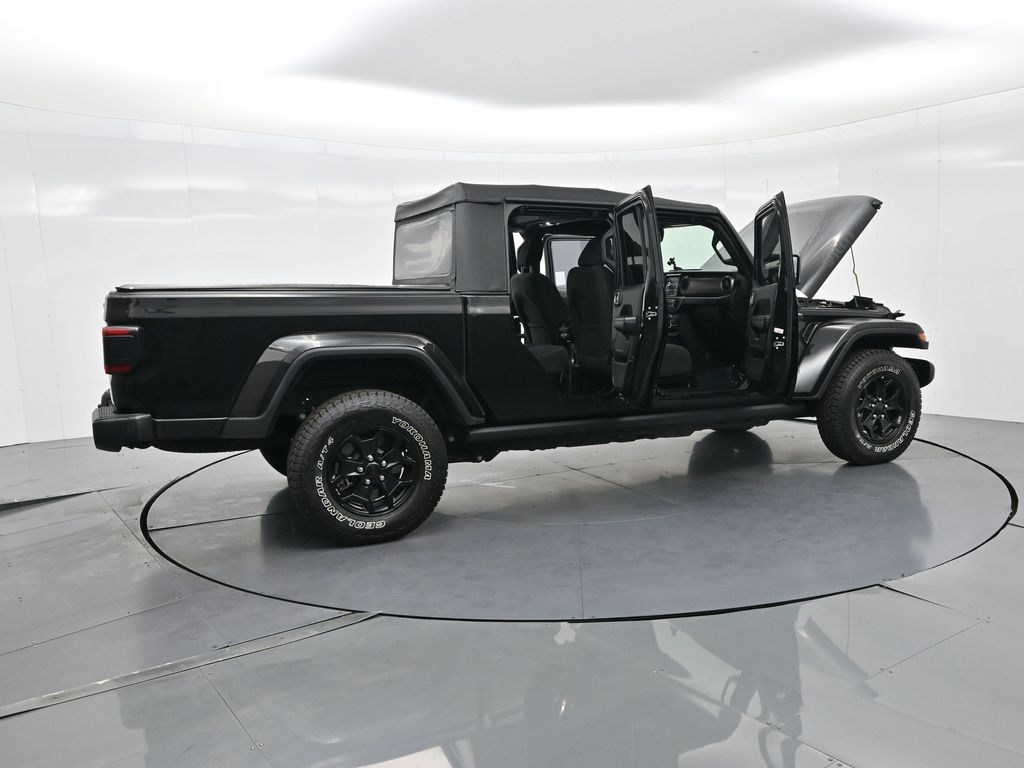 2021 Jeep Gladiator Sport Willys photo 4