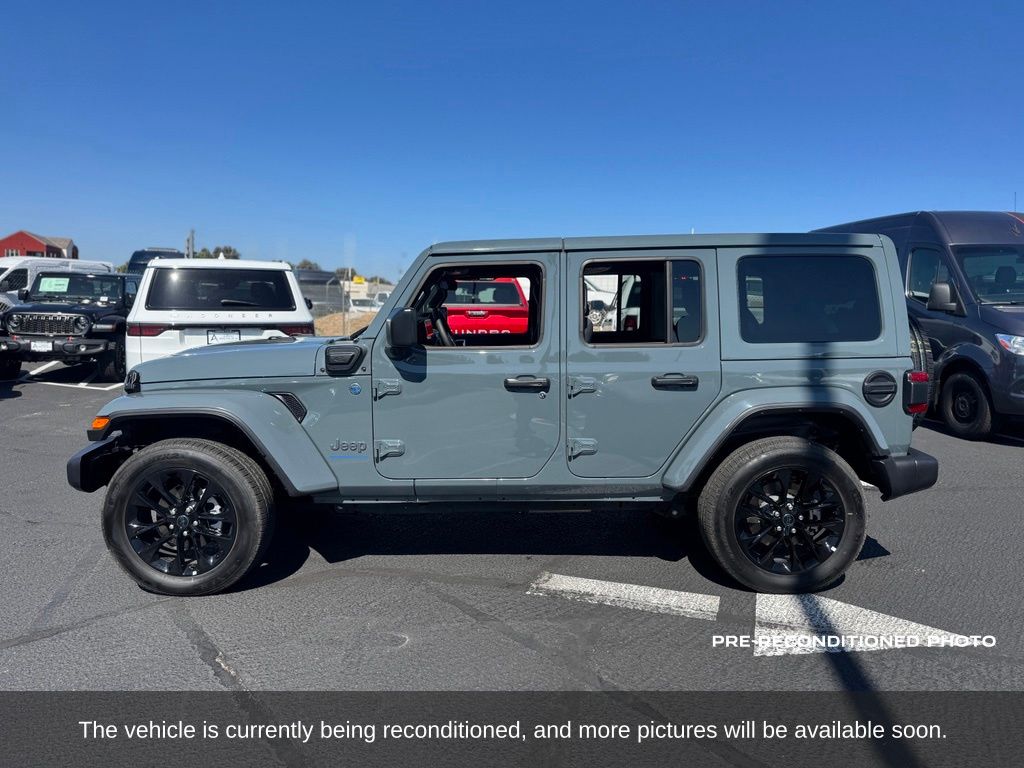 2025 Jeep Wrangler 4xe Sahara photo 2