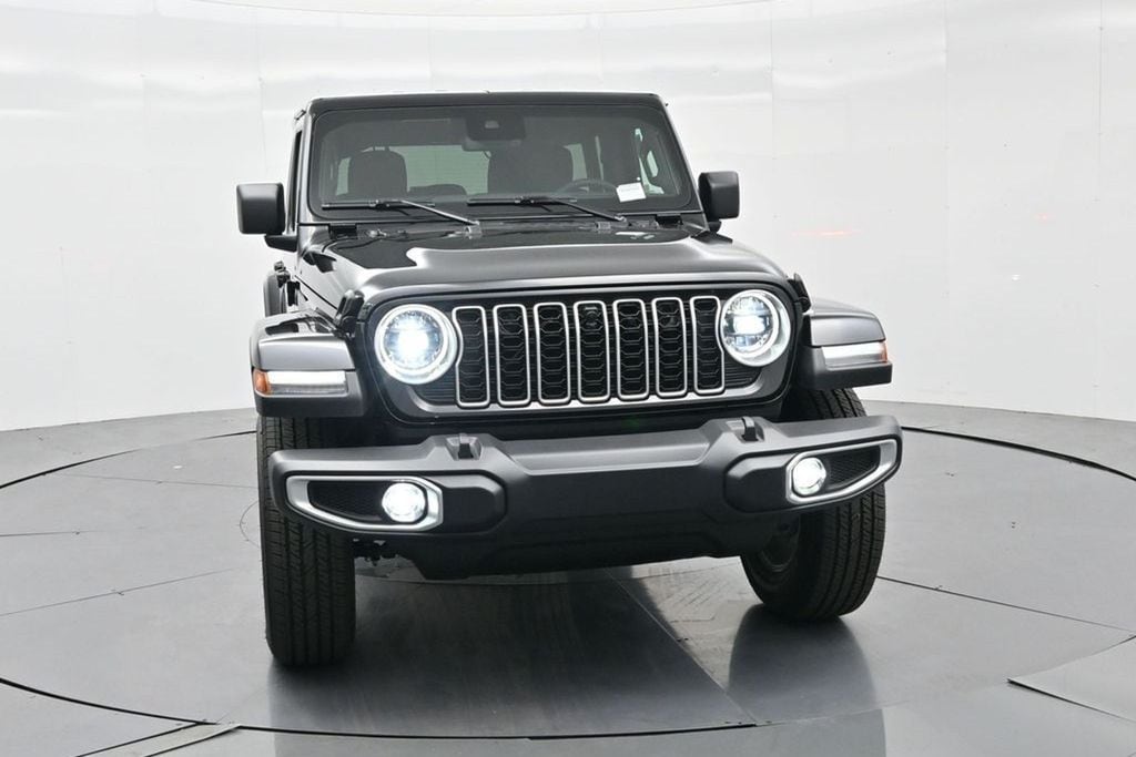 2025 Jeep Wrangler 4-Door Sahara - Photo 3