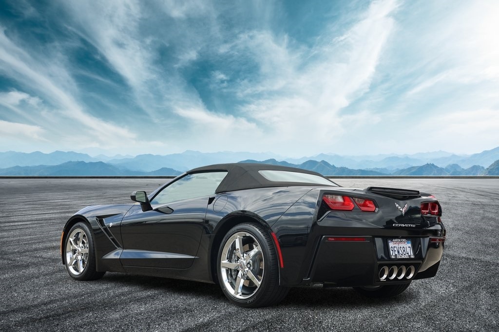 Used 2014 Chevrolet Corvette Base with VIN 1G1YF3D78E5121744 for sale in Norco, CA