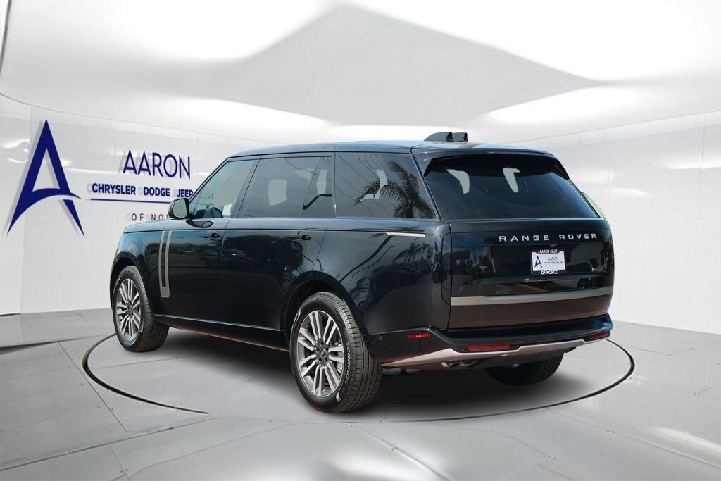 Used 2025 Land Rover Range Rover P530 SE 7 Seat SUV