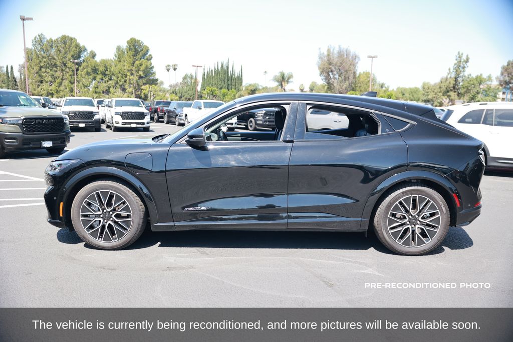 2024 Ford Mustang Mach-E Premium photo 2