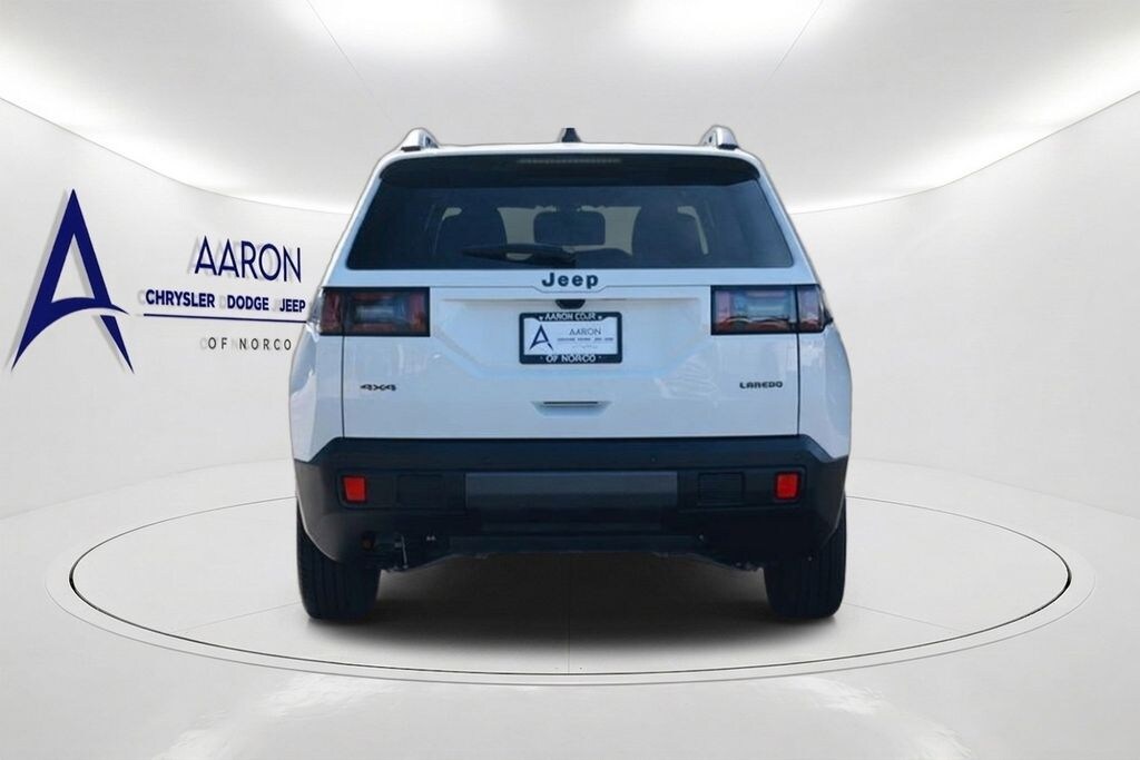 New 2026 Jeep Cherokee Laredo Sport Utility