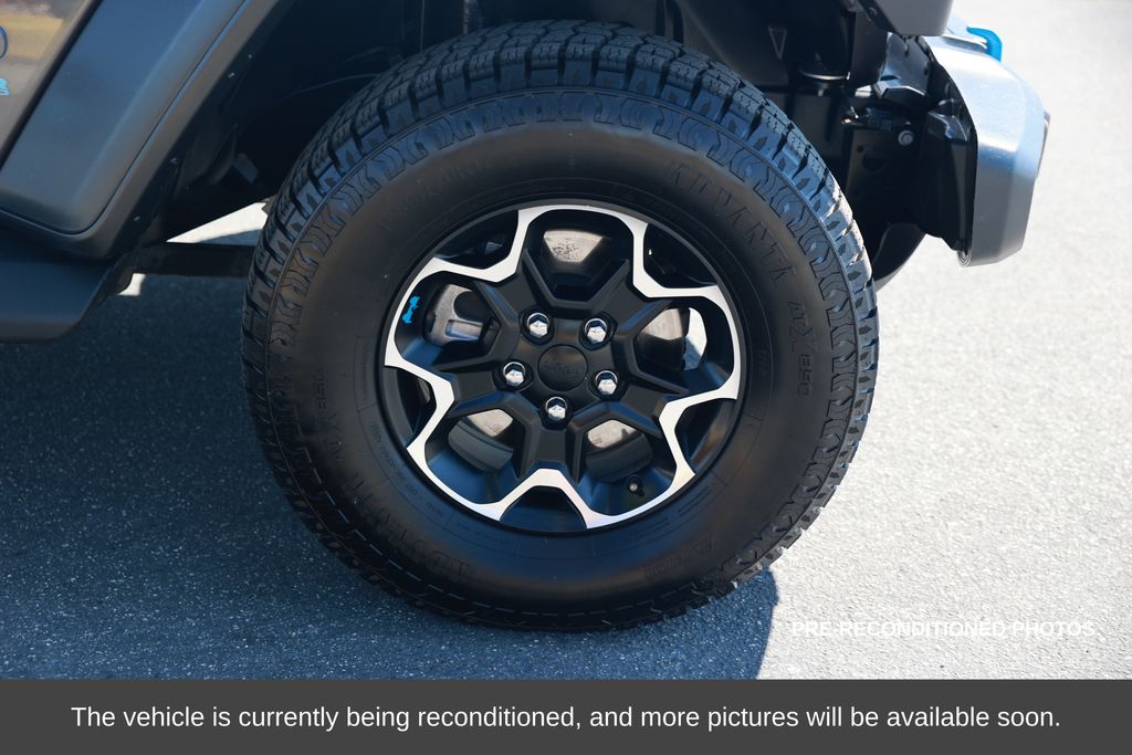2022 Jeep Wrangler Unlimited 4xe Rubicon photo 3