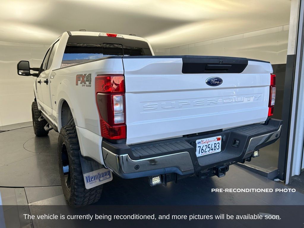 2020 Ford F-250 XLT photo 3