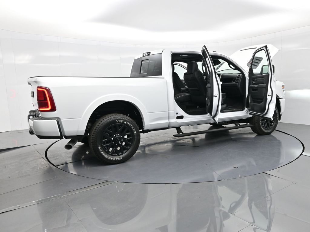 2025 Ram 3500 Limited photo 4