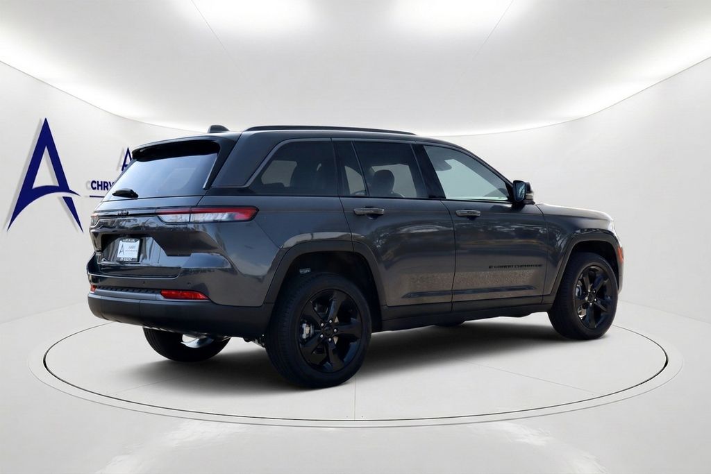 New 2026 Jeep Grand Cherokee Limited Sport Utility