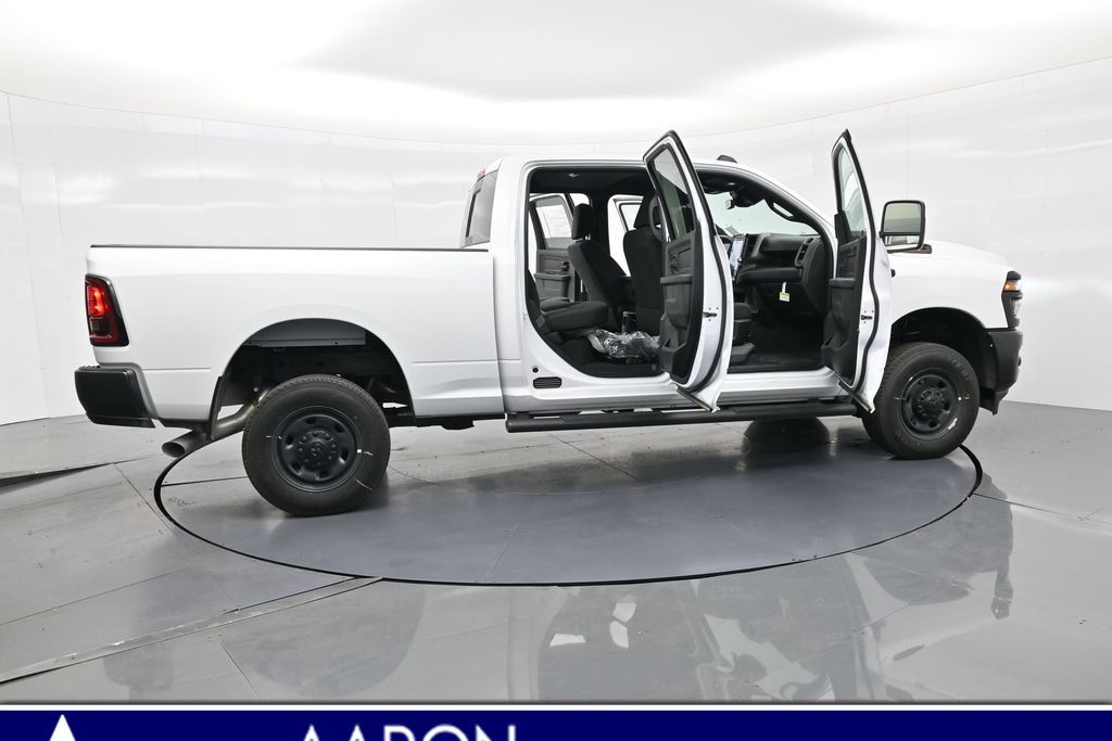 2025 Ram 2500 Tradesman photo 2