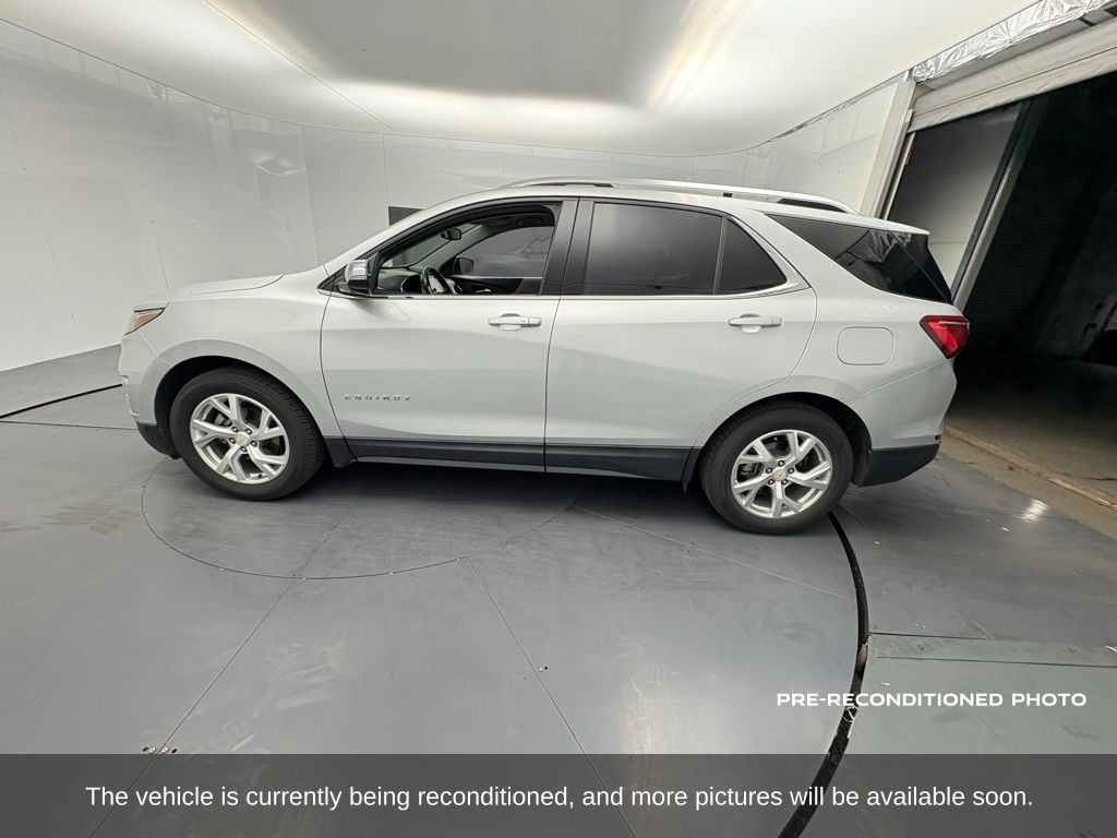 Used 2020 Chevrolet Equinox Premier with VIN 2GNAXNEV6L6202958 for sale in Norco, CA