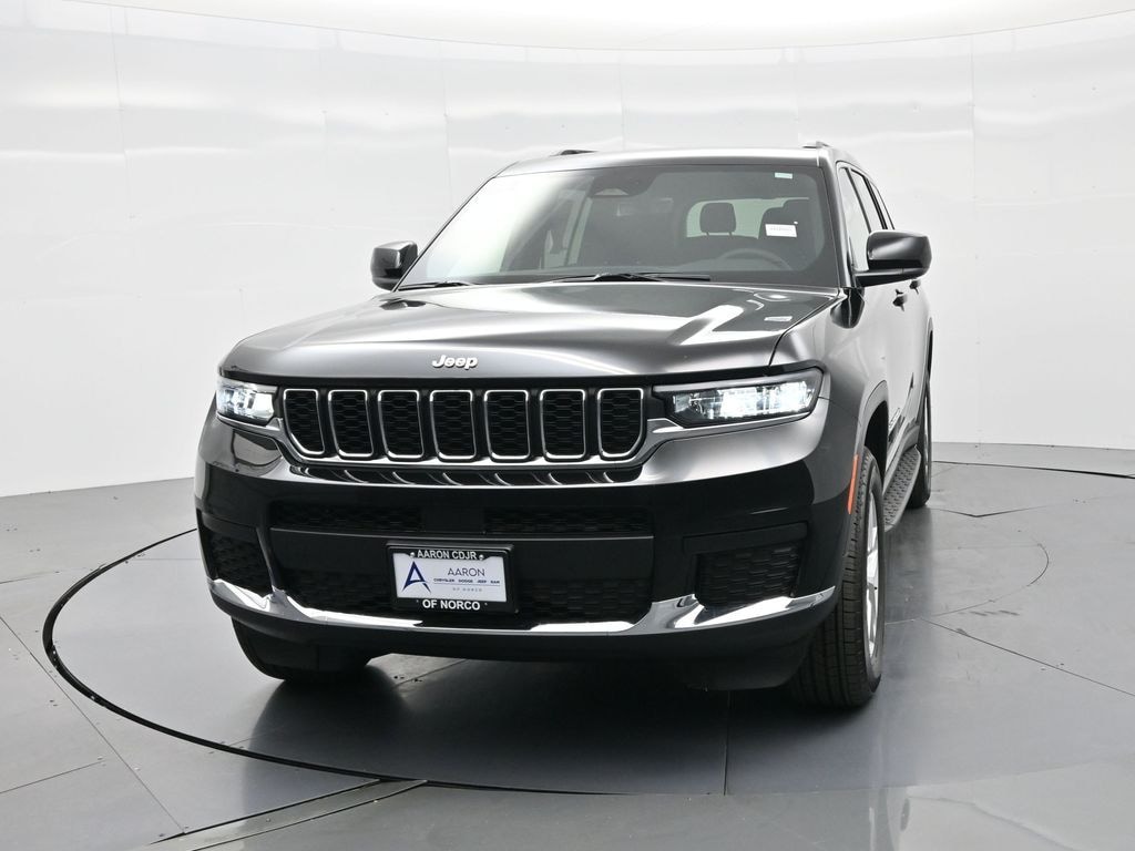 New 2025 Jeep Grand Cherokee L Laredo Sport Utility
