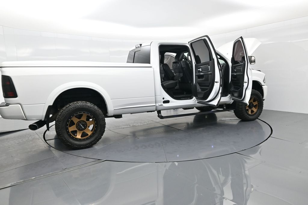 2018 Ram 2500 Longhorn photo 4
