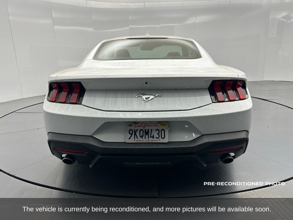 2024 Ford Mustang EcoBoost photo 4