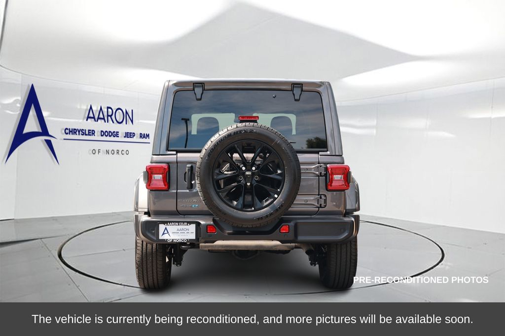 2025 Jeep Wrangler 4xe Sahara photo 2
