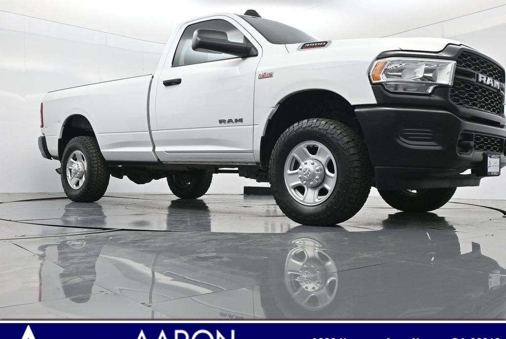 2022 Ram 3500 Tradesman photo 2
