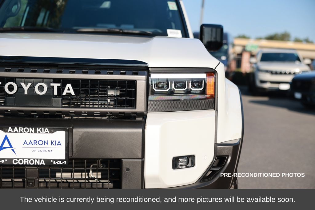 2025 Toyota Land Cruiser Base photo 4