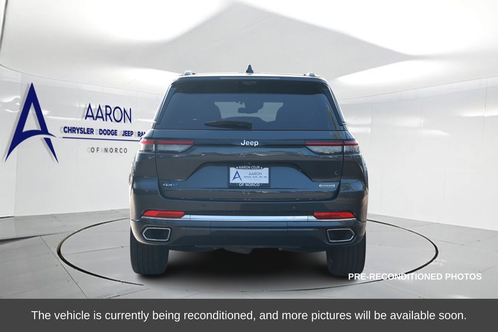 2023 Jeep Grand Cherokee 4xe Overland photo 2