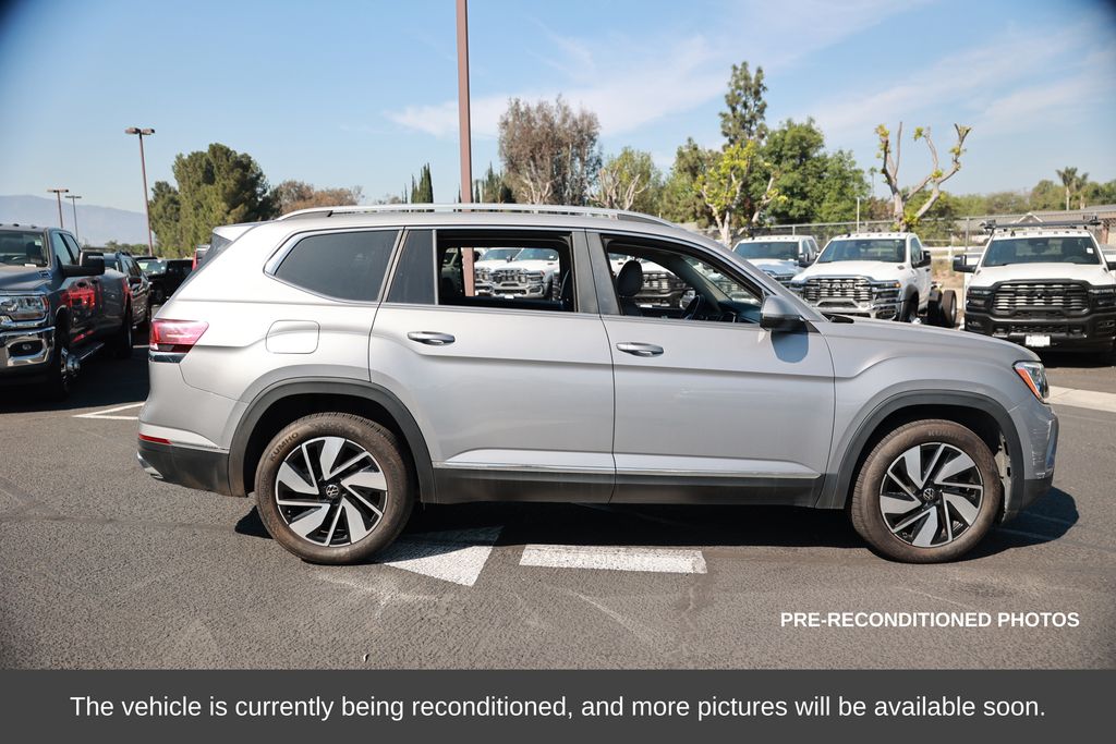 2024 Volkswagen Atlas 2.0T SEL photo 6