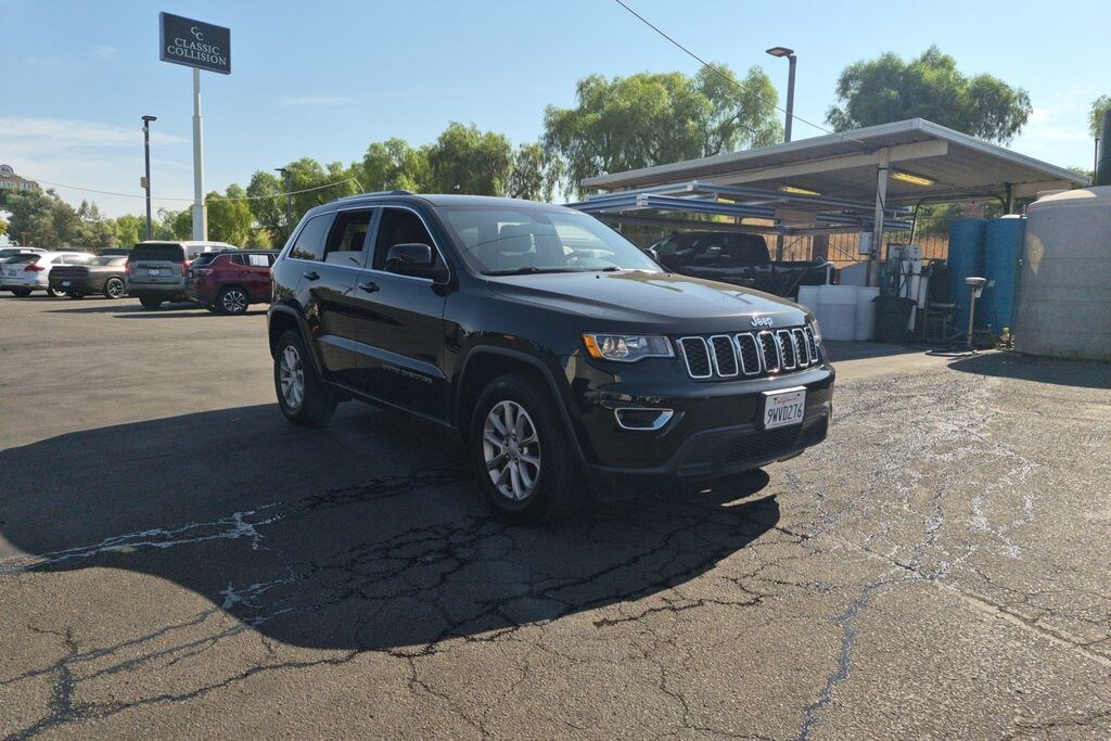 Used 2021 Jeep Grand Cherokee Laredo SUV