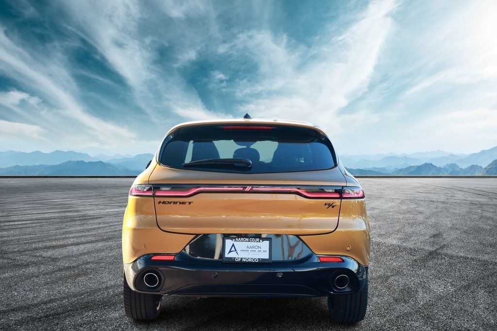 2024 Dodge Hornet R/T Plus photo 3
