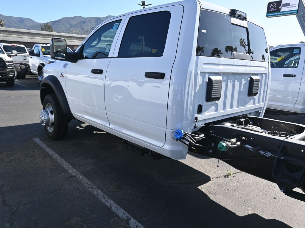 2025 Ram 5500 Tradesman photo 2