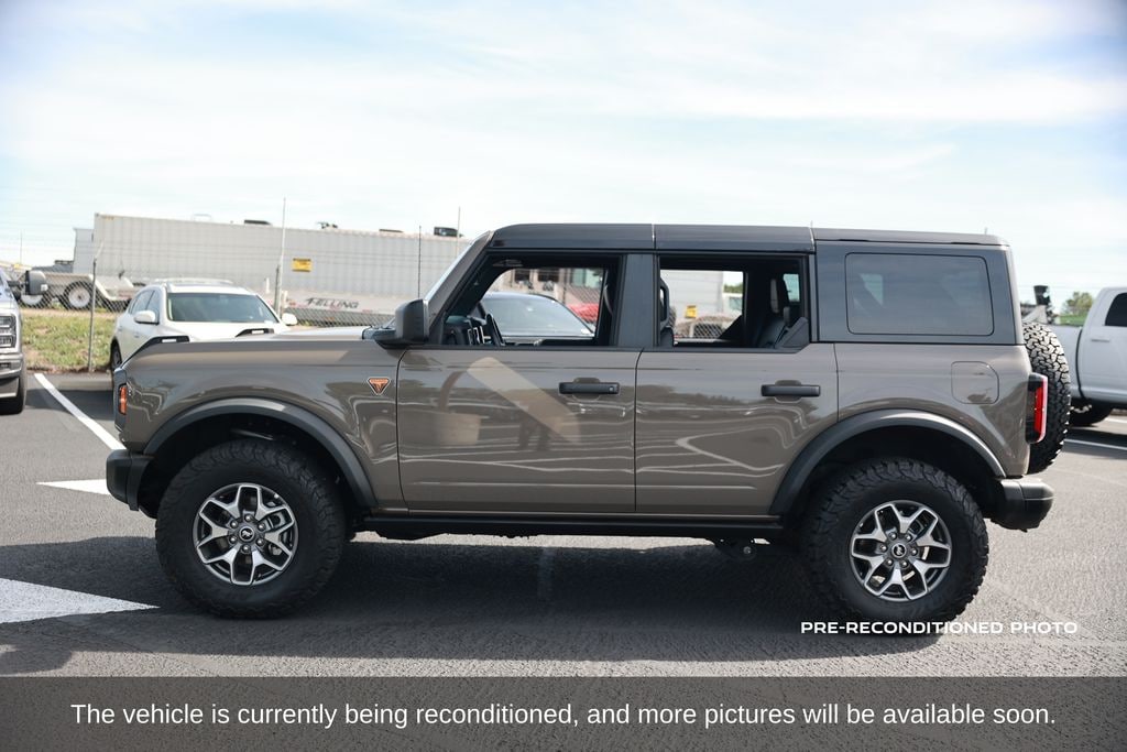 Used 2025 Ford Bronco Badlands SUV