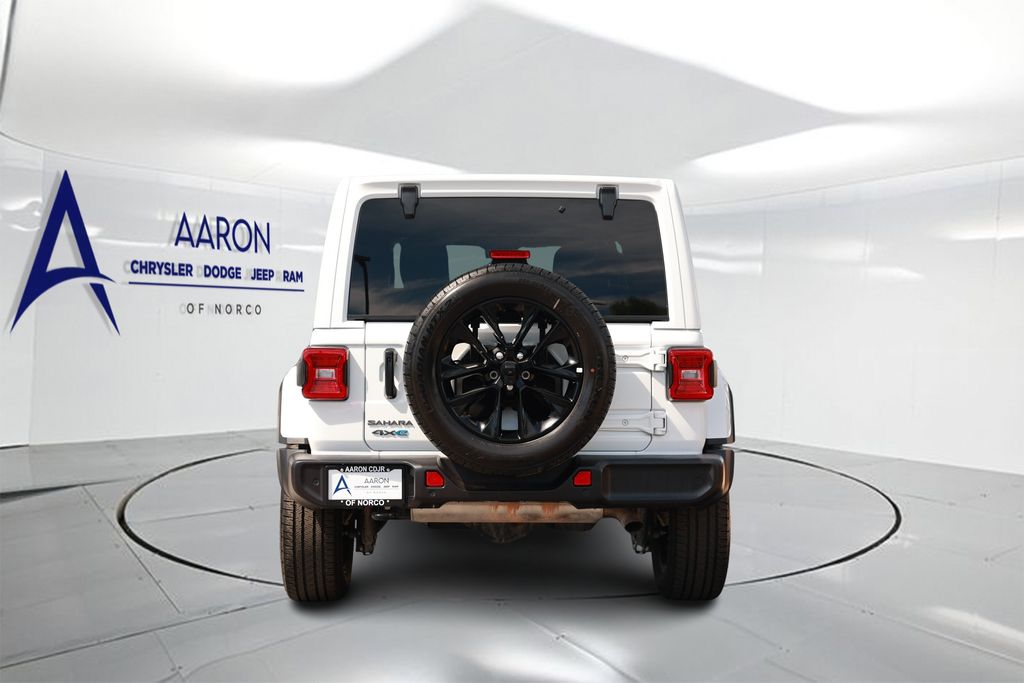 2025 Jeep Wrangler 4xe Sahara photo 2