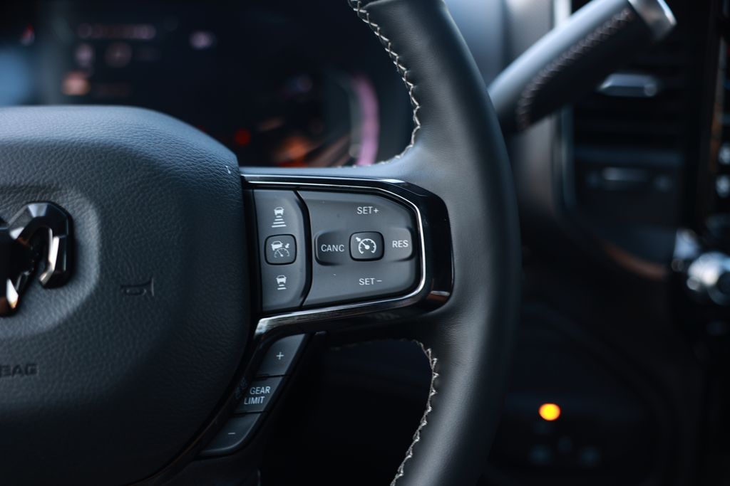 2026 RAM 3500 Limited - Photo 23