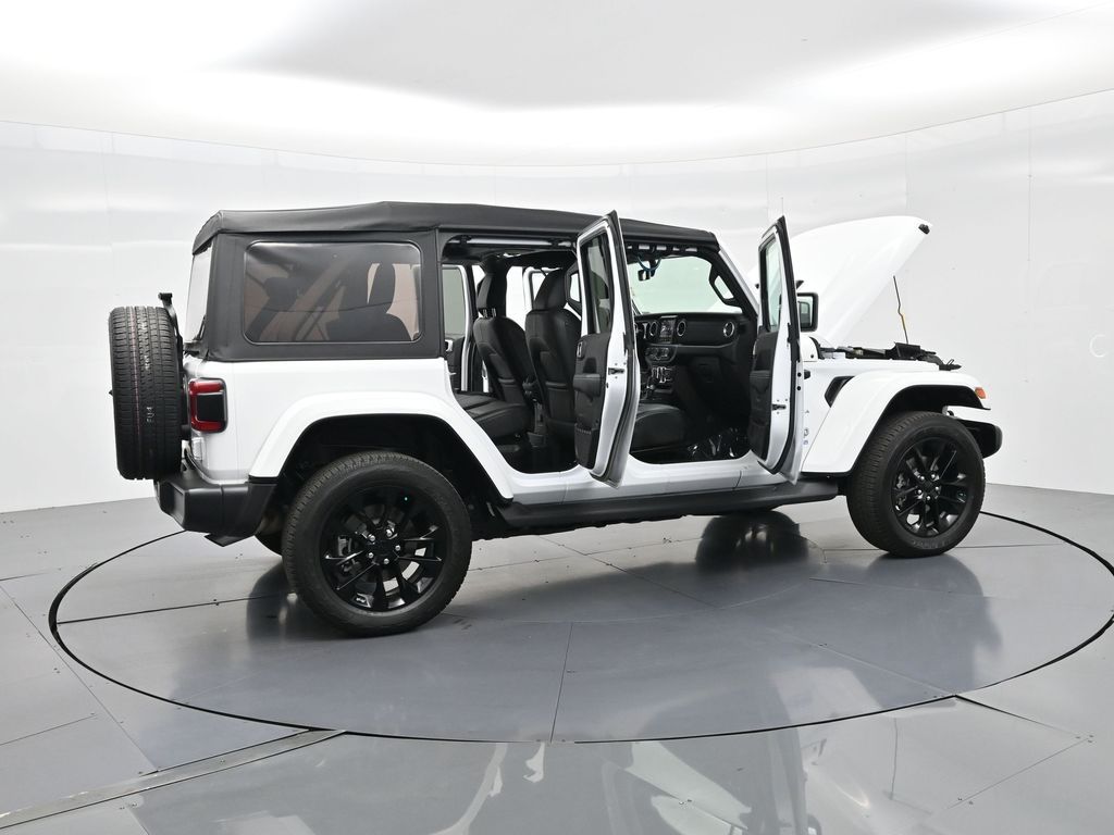2021 Jeep Wrangler Unlimited Sahara 4xe photo 4