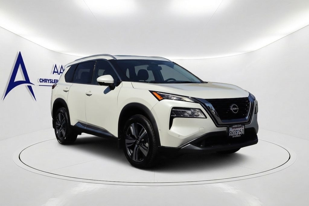 Used 2023 Nissan Rogue SL SUV