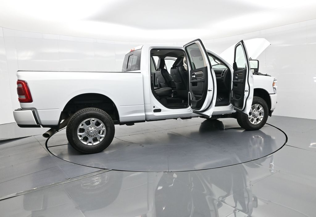 2024 Ram 2500 Laramie photo 4