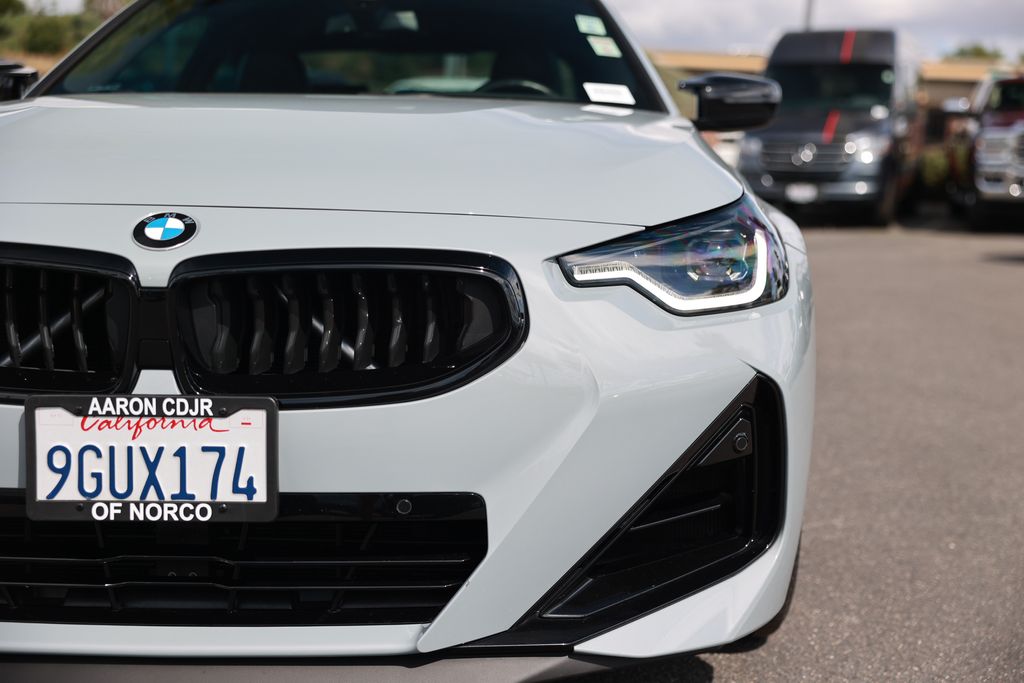 2023 BMW M240i photo 4