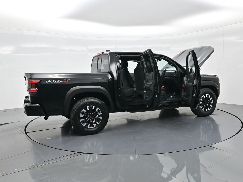 2022 Nissan Frontier PRO-X photo 4