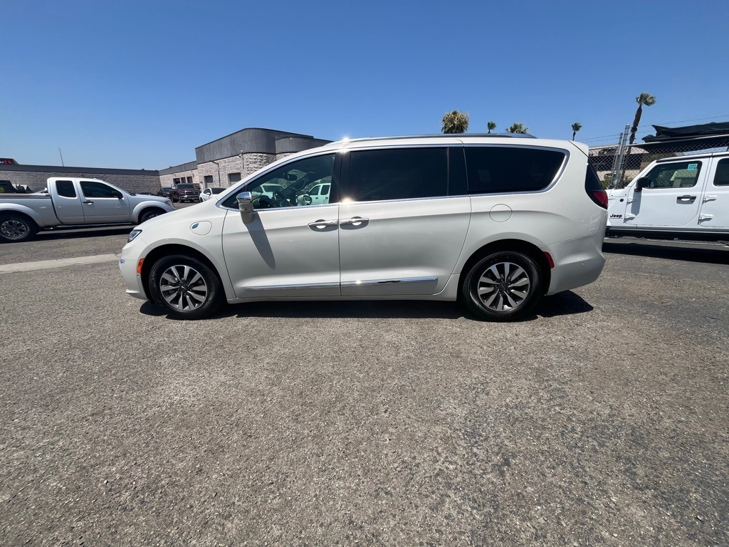 Used 2021 Chrysler Pacifica Hybrid Limited with VIN 2C4RC1S79MR566894 for sale in Norco, CA