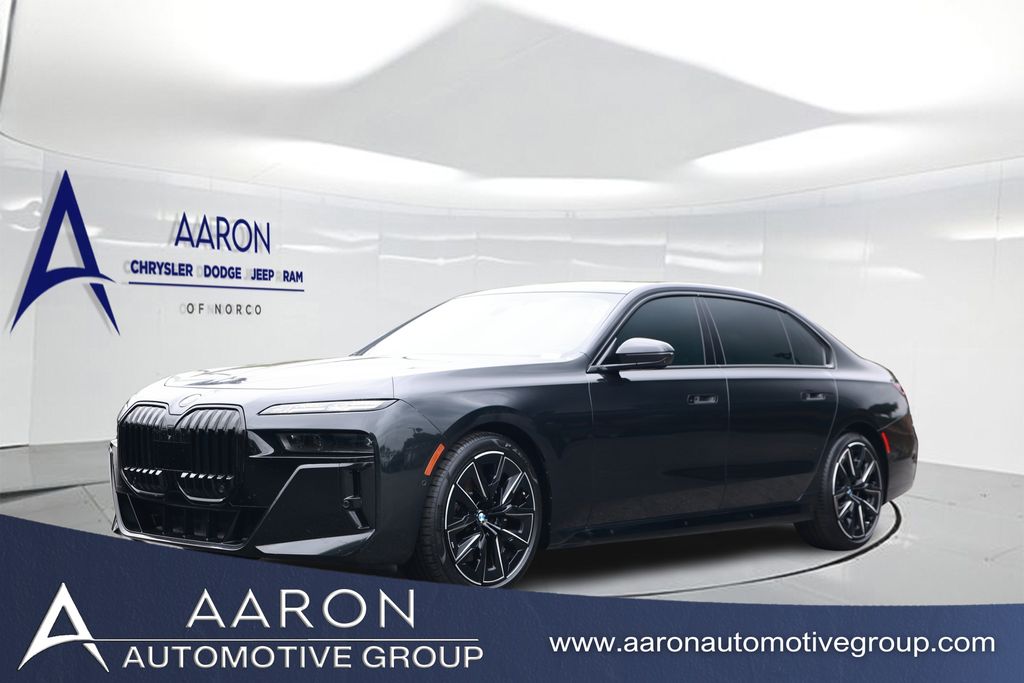 2023 BMW 7 Series 740i's photo