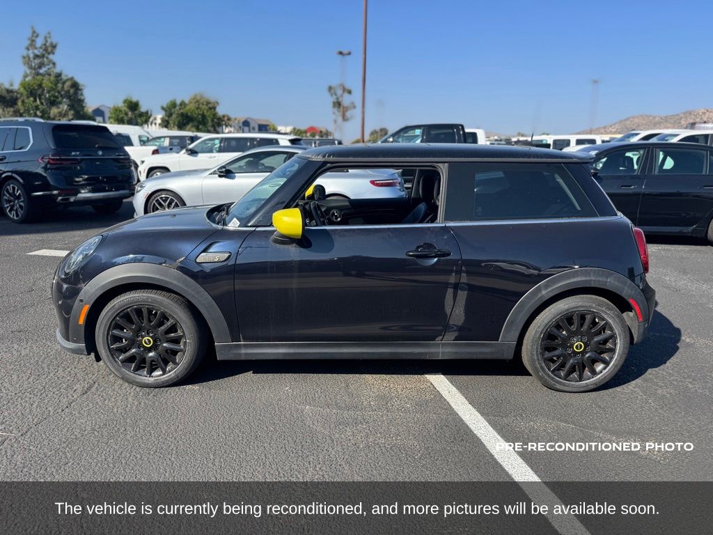 Used 2023 MINI Hardtop 2 Door SE with VIN WMW13DJ05P2S70368 for sale in Norco, CA