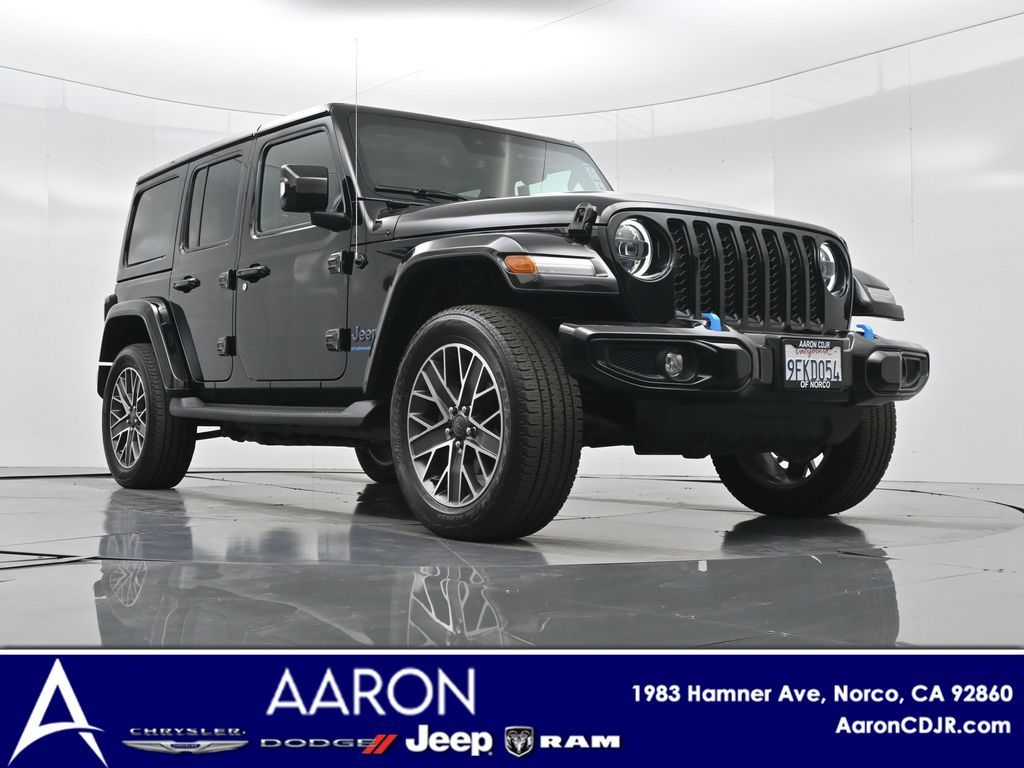 2023 Jeep Wrangler 4xe Sahara photo 2