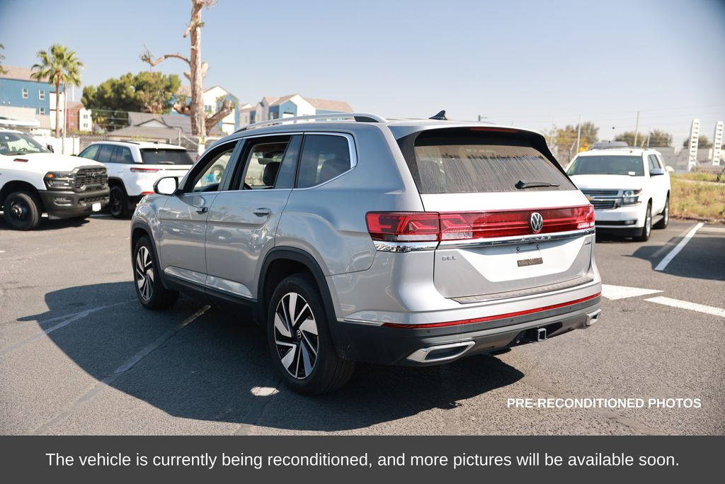 2024 Volkswagen Atlas 2.0T SEL photo 2