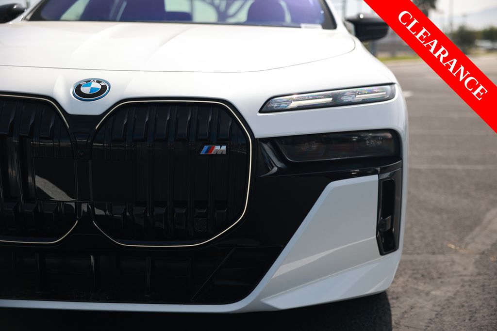 2025 BMW i7 M70 photo 4