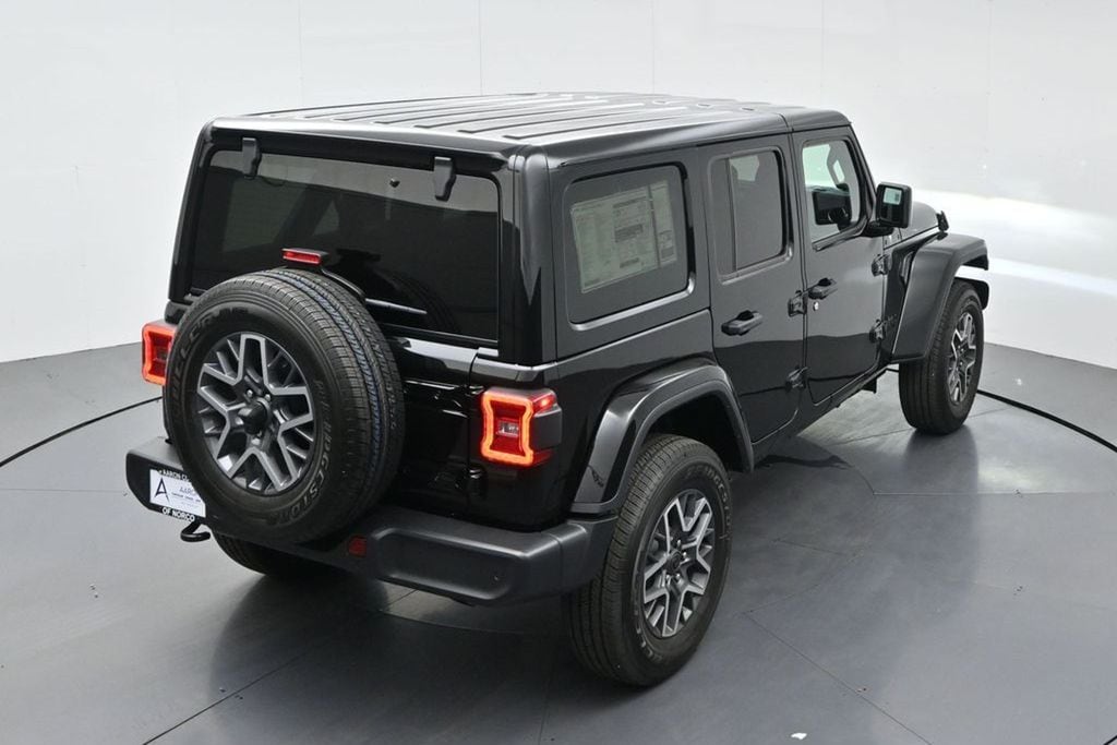 2025 Jeep Wrangler 4-Door Sahara - Photo 43