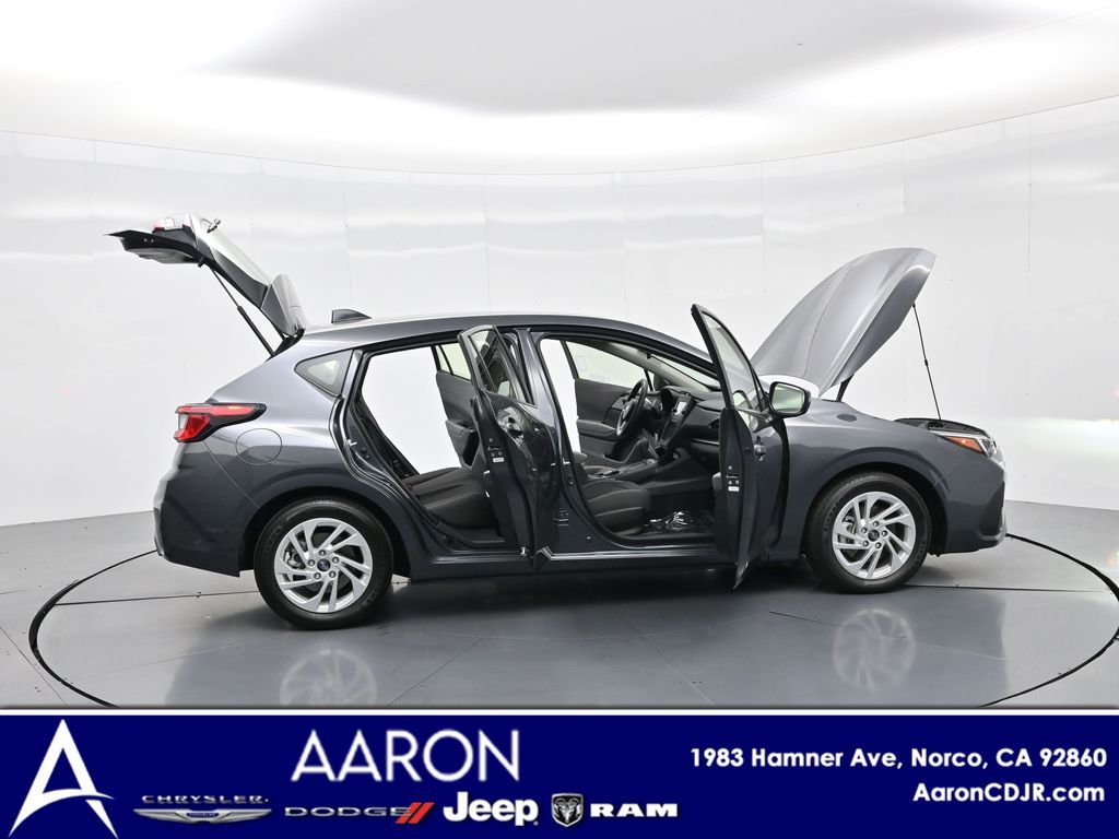 2024 Subaru Impreza Base photo 3