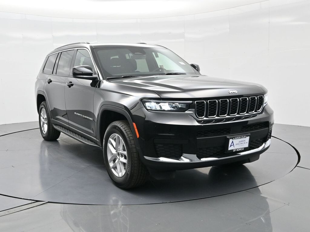 New 2025 Jeep Grand Cherokee L Laredo Sport Utility
