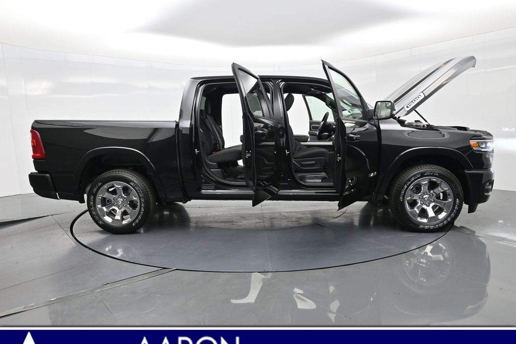 2025 Ram 1500 Big Horn photo 3